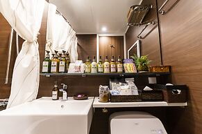 Hotel Petit Bali Garden Shin-Okubo - Adults Only