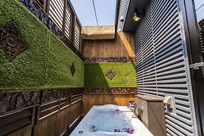 Hotel Petit Bali Garden Shin-Okubo - Adults Only