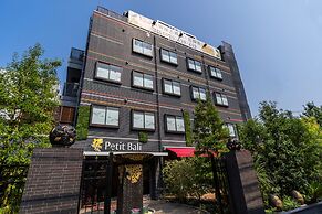 Hotel Petit Bali Garden Shin-Okubo - Adults Only