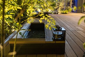 Hotel Petit Bali Garden Shin-Okubo - Adults Only