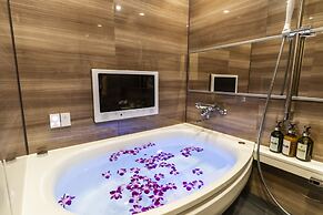 Hotel Petit Bali Garden Shin-Okubo - Adults Only