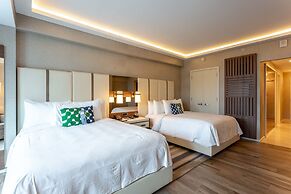 Beachfront Condo With Large Balcony