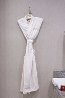 Beachfront Condo With Large Balcony