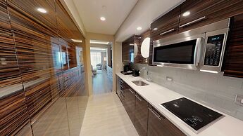 Beachfront Condo With Large Balcony