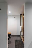 Spacious One Bedroom Centrally Located