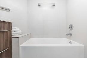 The Terrace on the Bay Close to Miami Beach