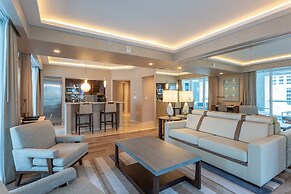 Charming Beachfront Condo With Large Balcony