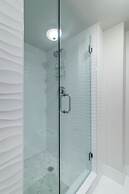 Stunning Balcony Views 3 Bedroom