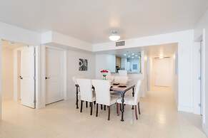 Stunning Balcony Views 3 Bedroom