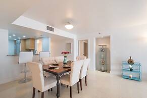 Stunning Balcony Views 3 Bedroom