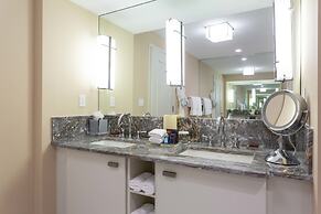 Luxury Condo on the Beach