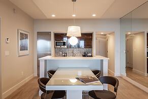 Luxury Condo on the Beach