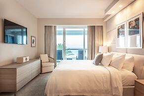 Luxury Condo on the Beach