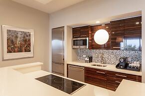 Luxury Condo on the Beach