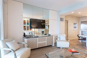 Luxury Condo on the Beach