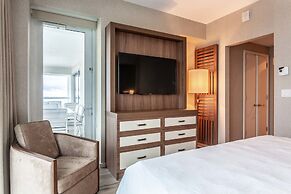 Oceanview Condo in Central Beach