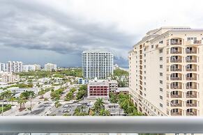 Oceanview Condo in Central Beach