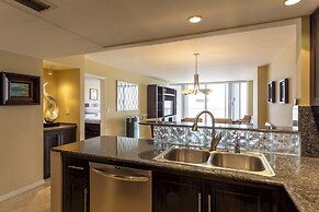 High-rise Comfort With Balcony and Pool