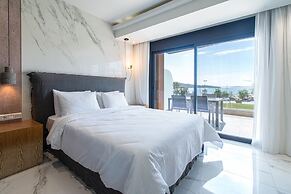 Thetis Boutique Apartments