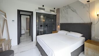 Thetis Boutique Apartments