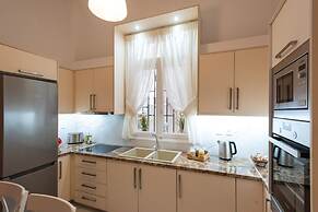 Blue Ark Lavish Sauna Suite