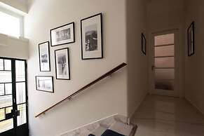 Blue Ark Lavish Sauna Suite