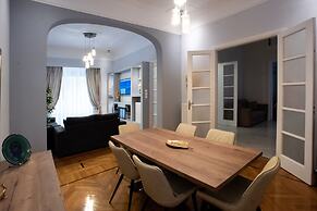 Blue Ark Lavish Sauna Suite