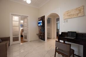 Blue Ark Lavish Sauna Suite