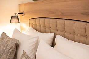 Blue Ark Lavish Sauna Suite