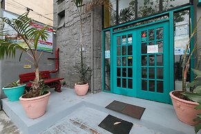 RedDoorz Plus @ Danlig Street Makati