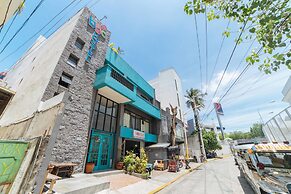 RedDoorz Plus @ Danlig Street Makati