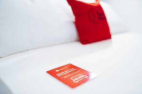 RedDoorz Plus @ Danlig Street Makati