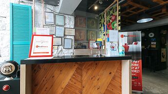 RedDoorz Plus @ Danlig Street Makati
