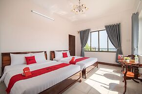 RedDoorz Plus near Bai Truoc