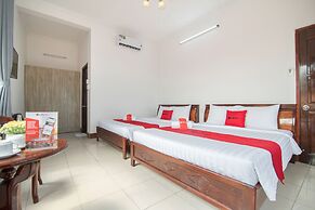 RedDoorz Plus near Bai Truoc