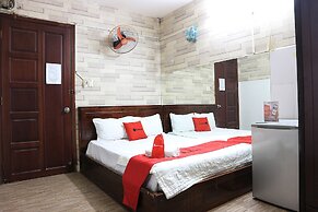 RedDoorz @ Cong Hoa Street