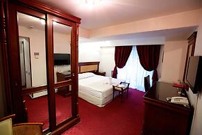 Hotel Bliss