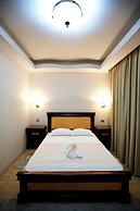 Hotel Bliss