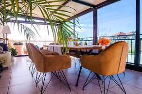 Apartment and Rooms Ana