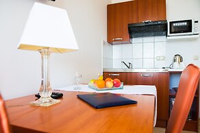 Apartment and Rooms Ana
