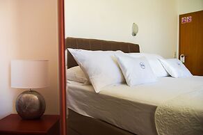Apartment and Rooms Ana