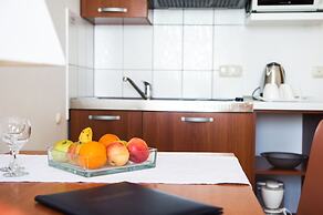 Apartment and Rooms Ana