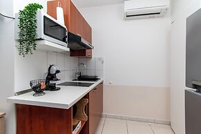 Apartment and Rooms Ana