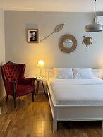 Mon Petit Hotel