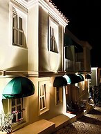 Mon Petit Hotel
