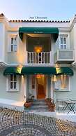 Mon Petit Hotel