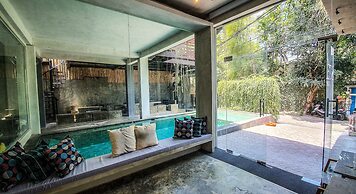 Stellar Capsules - Hostel