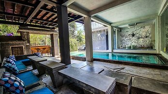 Stellar Capsules - Hostel