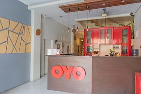 OYO 1111 Pasar Baru Inn