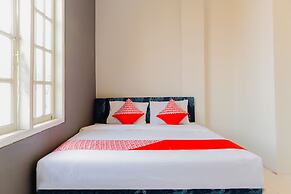 OYO 1111 Pasar Baru Inn